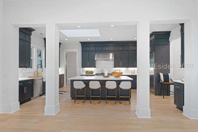 2 Foot Point Rd, Hilton Head Island, SC 29928