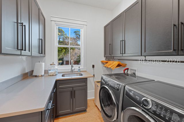 2 Foot Point Rd, Hilton Head Island, SC 29928