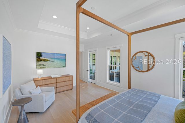 2 Foot Point Rd, Hilton Head Island, SC 29928