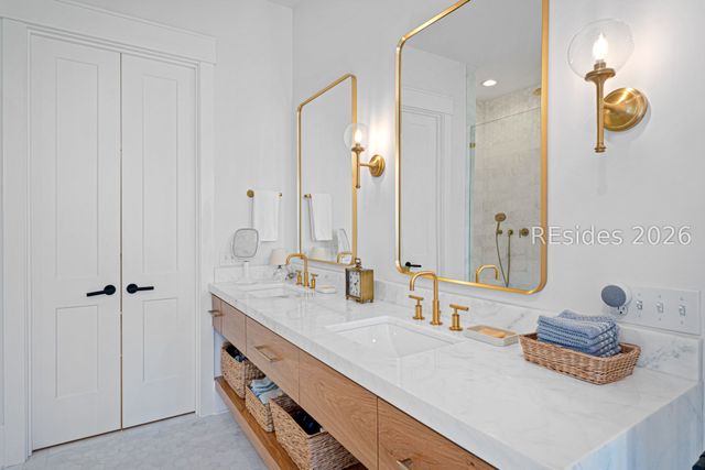 2 Foot Point Rd, Hilton Head Island, SC 29928