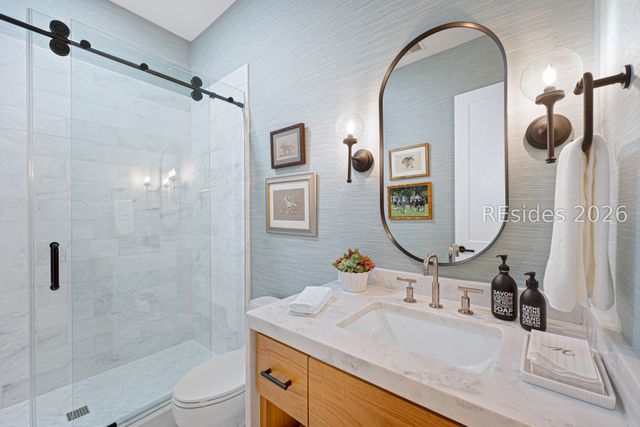 2 Foot Point Rd, Hilton Head Island, SC 29928