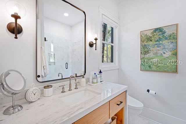 2 Foot Point Rd, Hilton Head Island, SC 29928