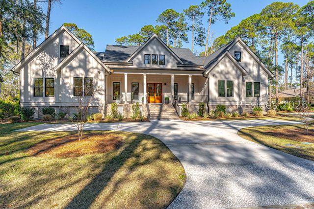 2 Foot Point Rd, Hilton Head Island, SC 29928