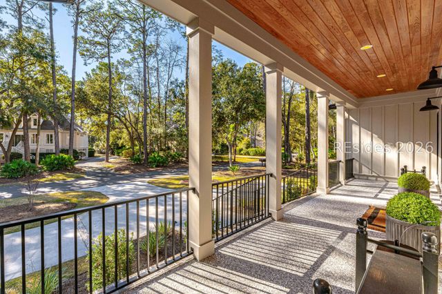2 Foot Point Rd, Hilton Head Island, SC 29928