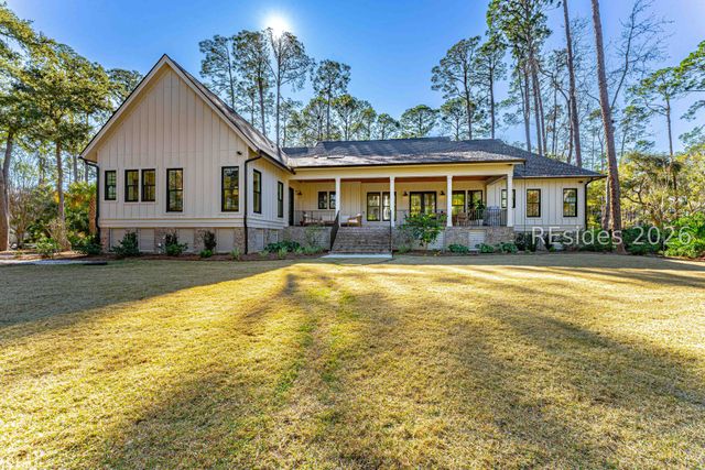 2 Foot Point Rd, Hilton Head Island, SC 29928