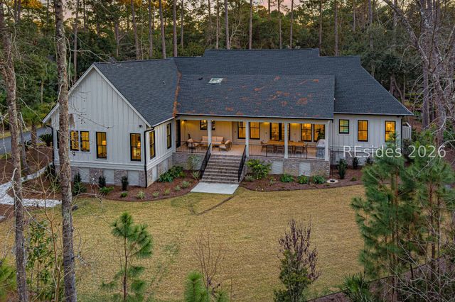 2 Foot Point Rd, Hilton Head Island, SC 29928