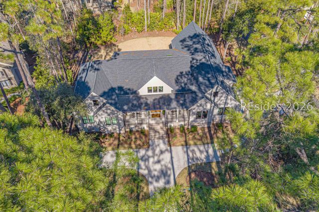 2 Foot Point Rd, Hilton Head Island, SC 29928