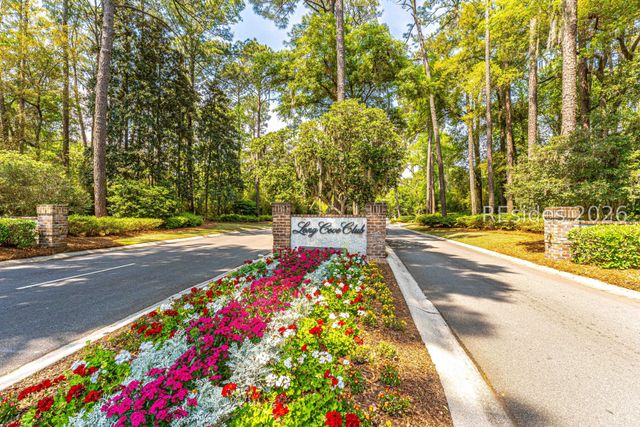 2 Foot Point Rd, Hilton Head Island, SC 29928
