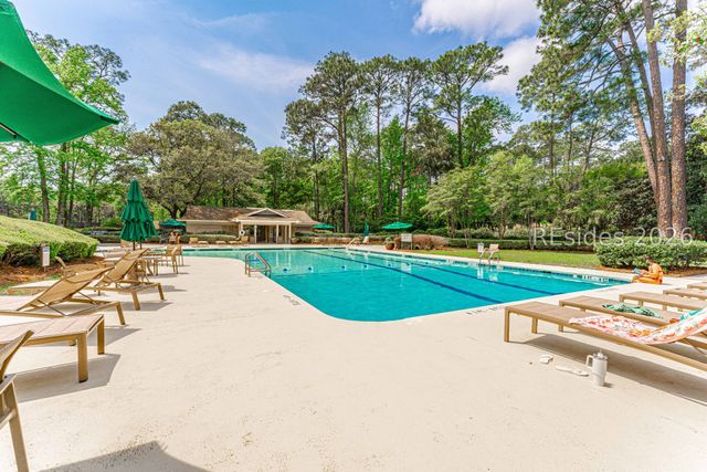 2 Foot Point Rd, Hilton Head Island, SC 29928