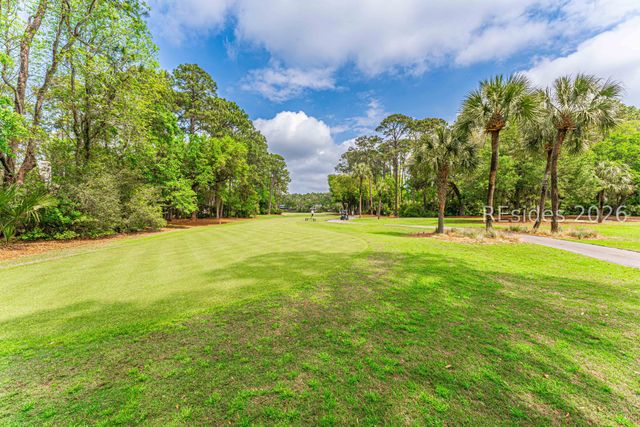 2 Foot Point Rd, Hilton Head Island, SC 29928