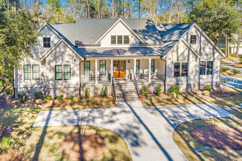 2 Foot Point Rd, Hilton Head Island, SC 29928