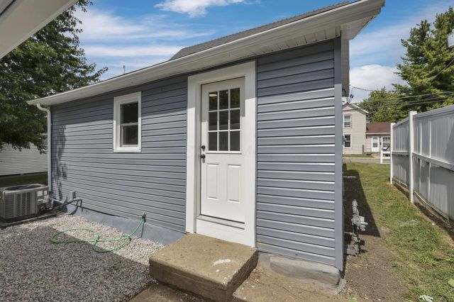 825 W Williams Avenue, Bellefontaine, OH 43311