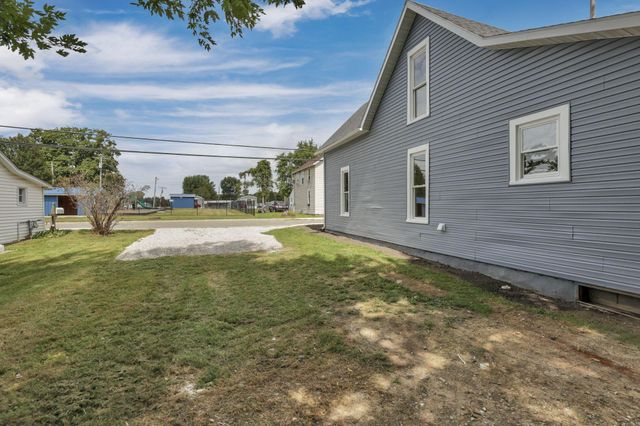 825 W Williams Avenue, Bellefontaine, OH 43311