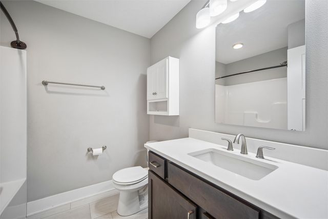 340 NW 2nd Street, Earlham, IA 50072