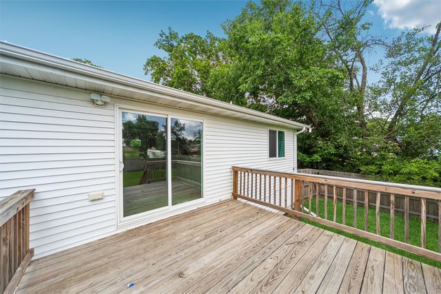 340 NW 2nd Street, Earlham, IA 50072