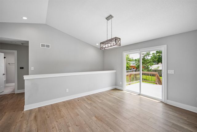 340 NW 2nd Street, Earlham, IA 50072