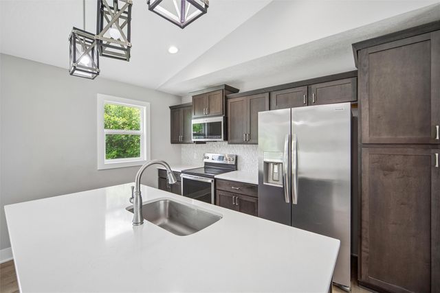 340 NW 2nd Street, Earlham, IA 50072