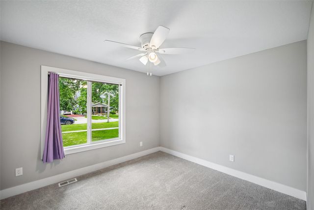 340 NW 2nd Street, Earlham, IA 50072