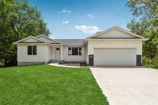 340 NW 2nd Street, Earlham, IA 50072