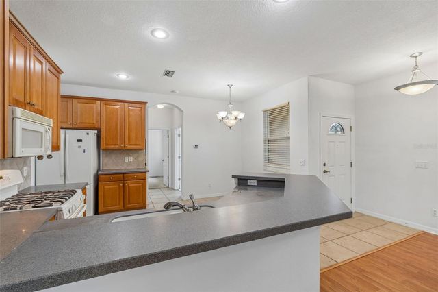 1105 JAMESON GREENS DRIVE 1105, Sun City Center, FL 33573