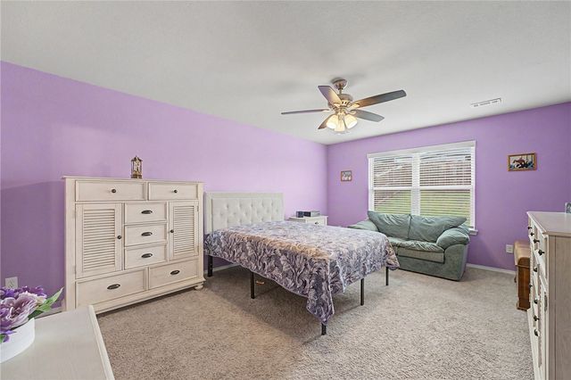 519 Woodcreek Loop, Lowell, AR 72745