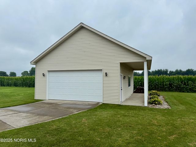 810 Greenview Avenue, Delta, OH 43515