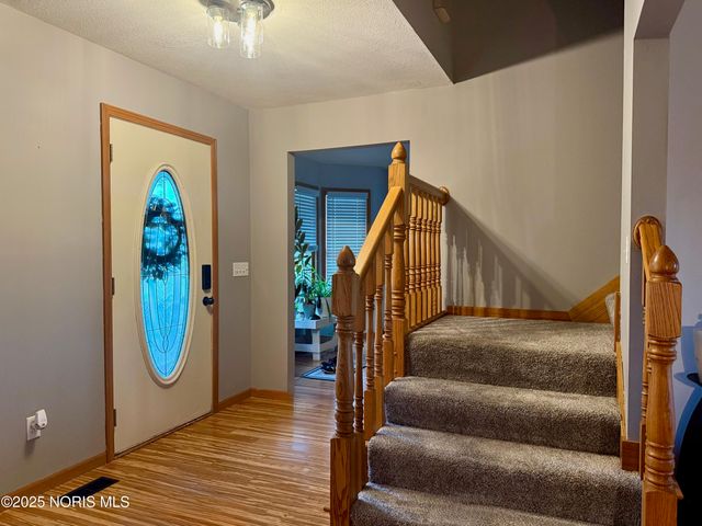 810 Greenview Avenue, Delta, OH 43515