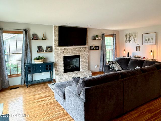 810 Greenview Avenue, Delta, OH 43515