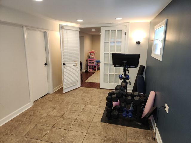 11134 S Sawyer Avenue, Chicago, IL 60655