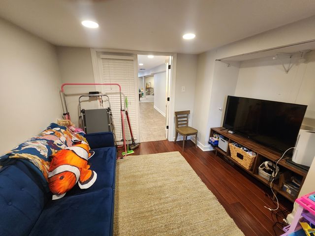 11134 S Sawyer Avenue, Chicago, IL 60655