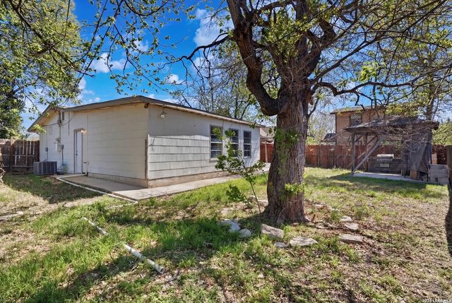 210 N Guilford Dr, San Antonio, TX 78217