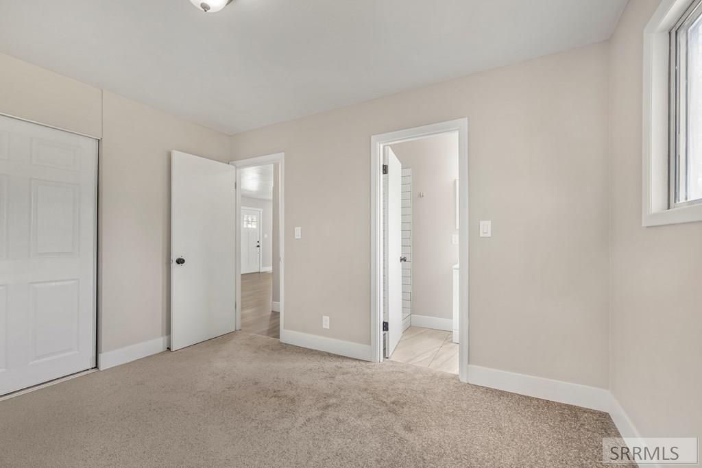Image 10 of property listing at 2285 Curlew Drive, Ammon, ID 83406