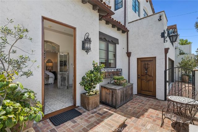 541 Hazel, Corona Del Mar, CA 92625