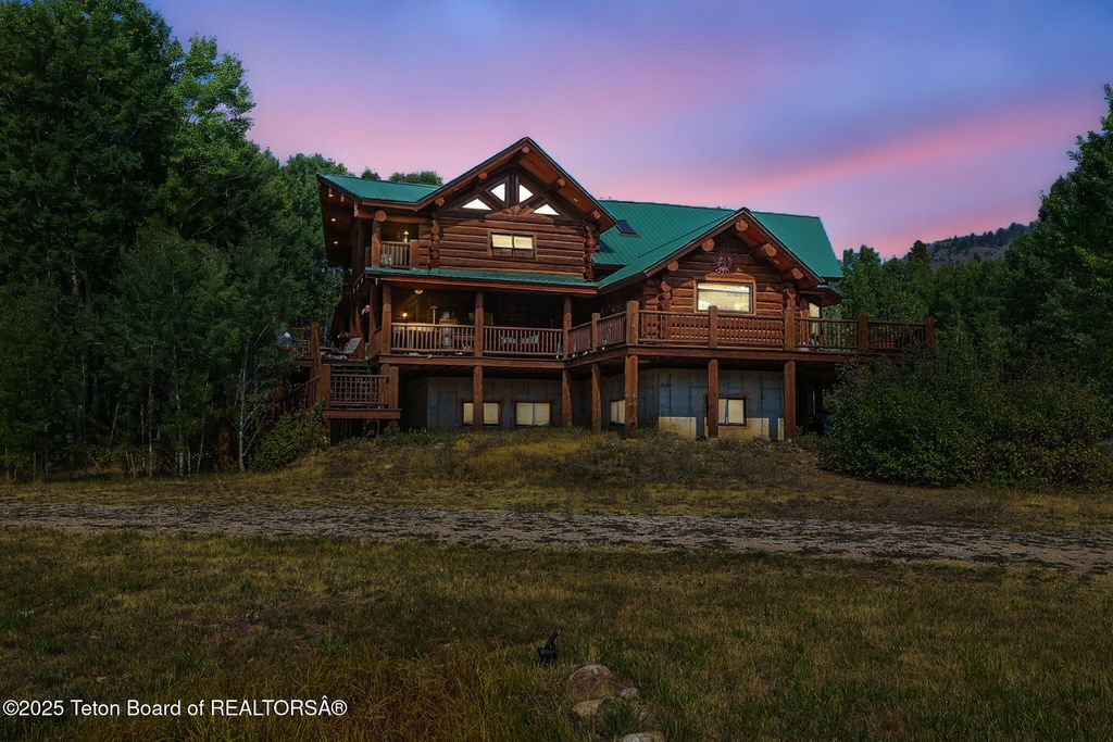 3 FOREST Trail, Boulder, WY 82923