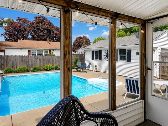 111 Slater Park Avenue, Pawtucket, RI 02861