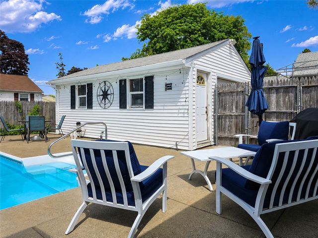 111 Slater Park Avenue, Pawtucket, RI 02861