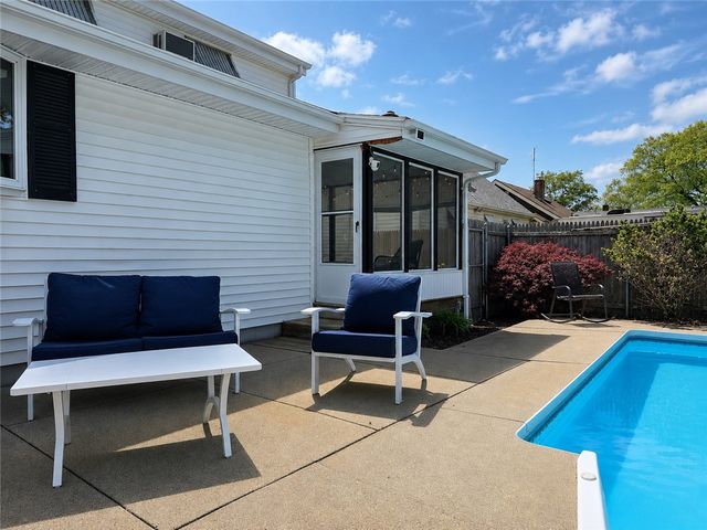 111 Slater Park Avenue, Pawtucket, RI 02861