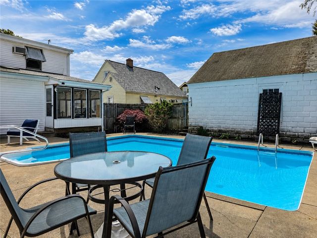 111 Slater Park Avenue, Pawtucket, RI 02861