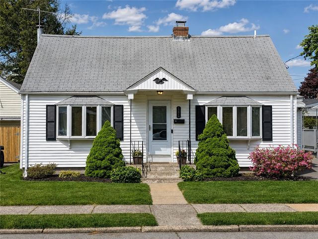 111 Slater Park Avenue, Pawtucket, RI 02861