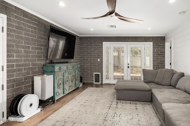 149 S MILLER Street, Mesa, AZ 85204