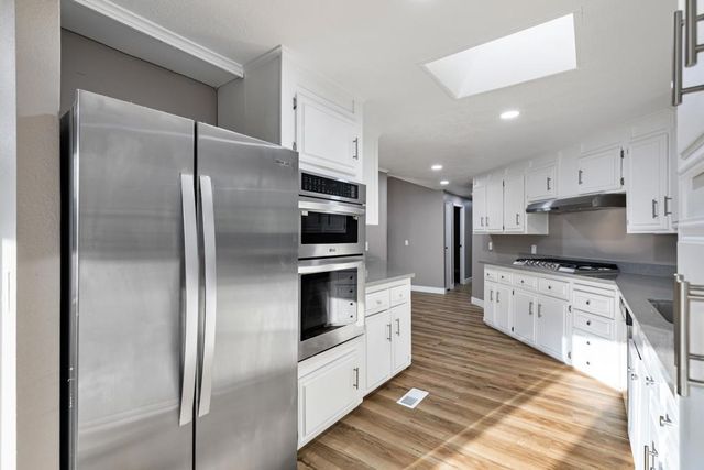 73450 Country Club Drive 10, Palm Desert, CA 92260