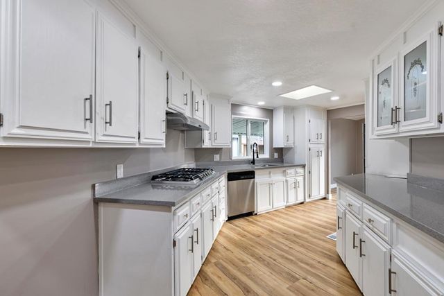 73450 Country Club Drive 10, Palm Desert, CA 92260