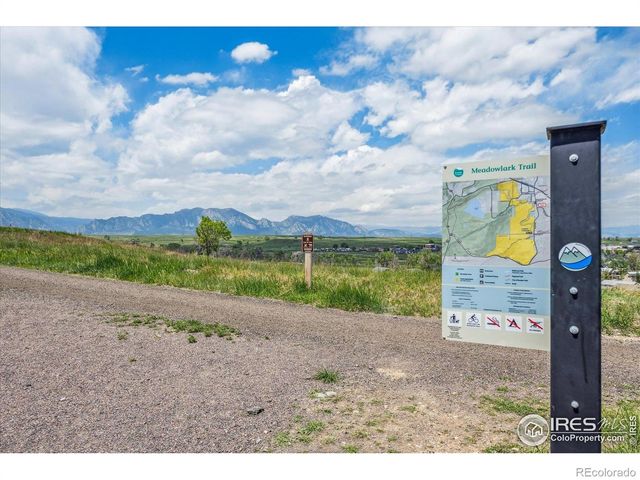 518 Sunset Drive, Louisville, CO 80027