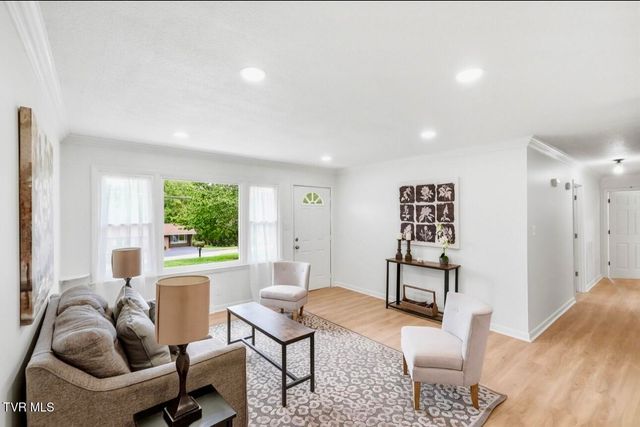702 May Drive, Jonesborough, TN 37659
