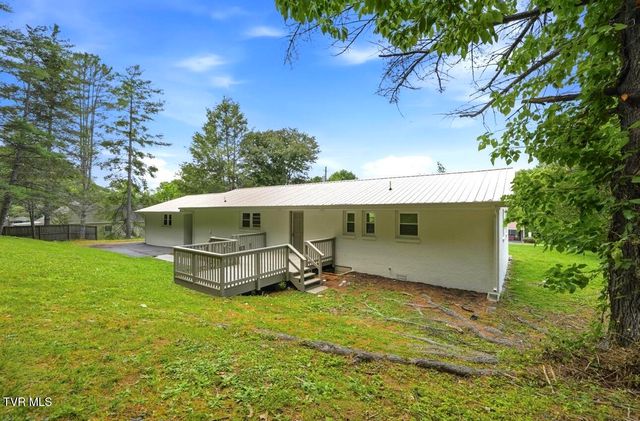 702 May Drive, Jonesborough, TN 37659