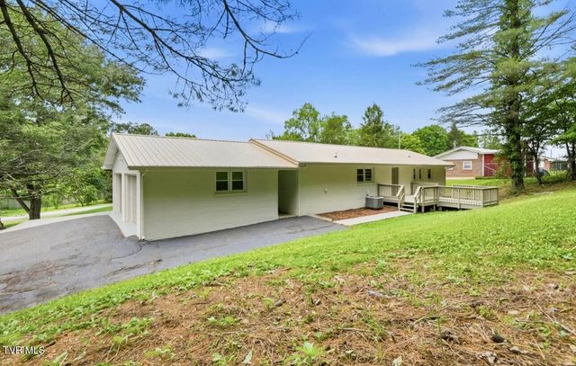 702 May Drive, Jonesborough, TN 37659