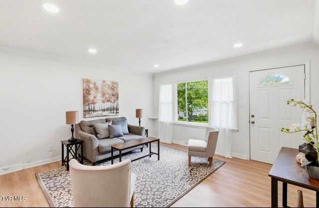 702 May Drive, Jonesborough, TN 37659