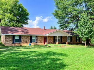 8164 County Road 1200, Mt Pleasant, TX 75455