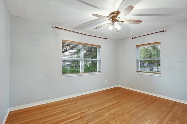2435 YORK STREET N, St Petersburg, FL 33710