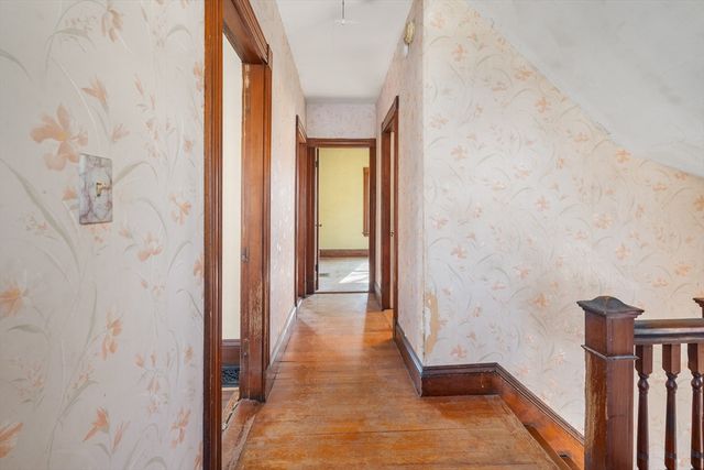 73 Taylor St, Quincy, MA 02170